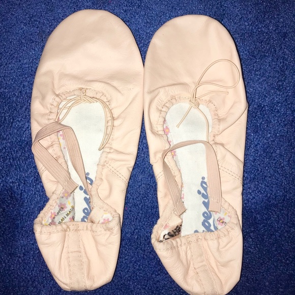 Ballet Slippers and Jazz shoes - Picture 1 of 2